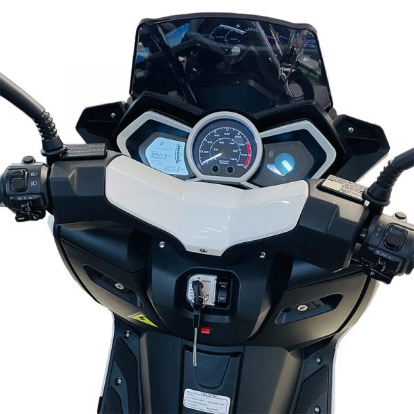 Maxiscooter eléctrica Ebroh Strada 9K