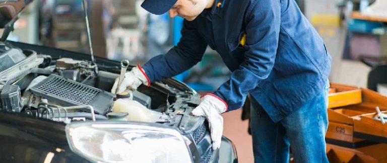Lee más sobre el artículo ¿Cada cuánto tiempo deberías hacerle mantenimiento a tu coche?