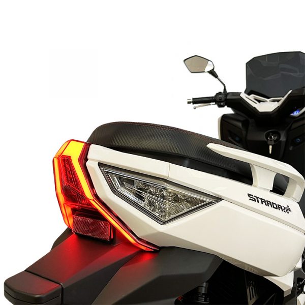 Maxiscooter eléctrica urbana Ebroh Strada 20th XT