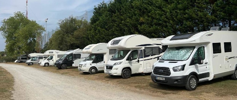autocaravanas en el campo